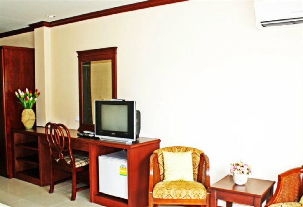 Pranang Flora House Hotel Ao Nang Buitenkant foto