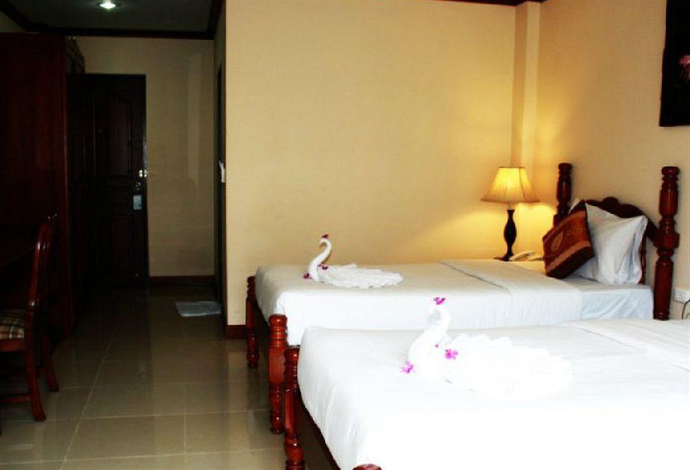 Pranang Flora House Hotel Ao Nang Buitenkant foto