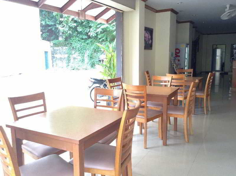 Pranang Flora House Hotel Ao Nang Buitenkant foto