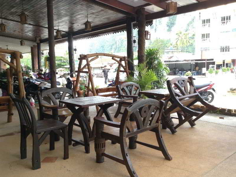 Pranang Flora House Hotel Ao Nang Buitenkant foto
