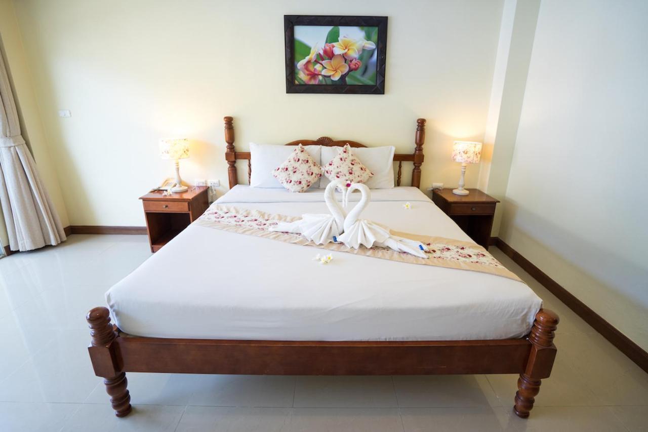 Pranang Flora House Hotel Ao Nang Buitenkant foto
