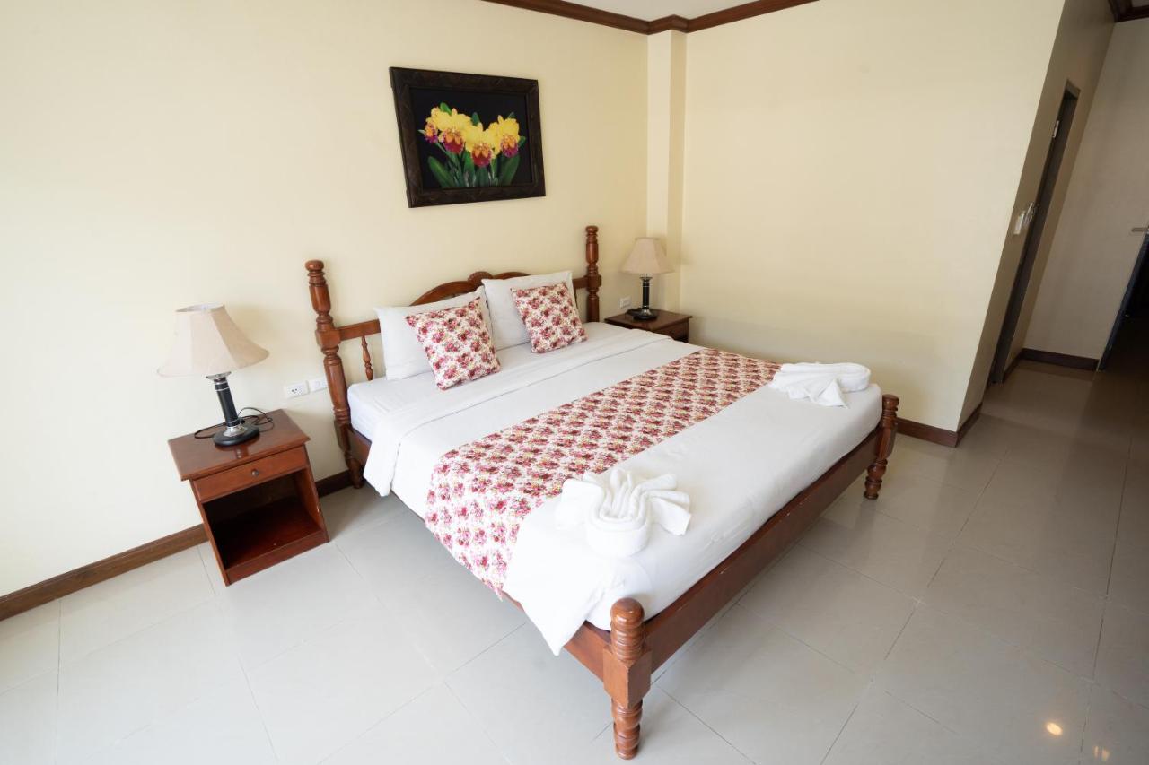 Pranang Flora House Hotel Ao Nang Buitenkant foto